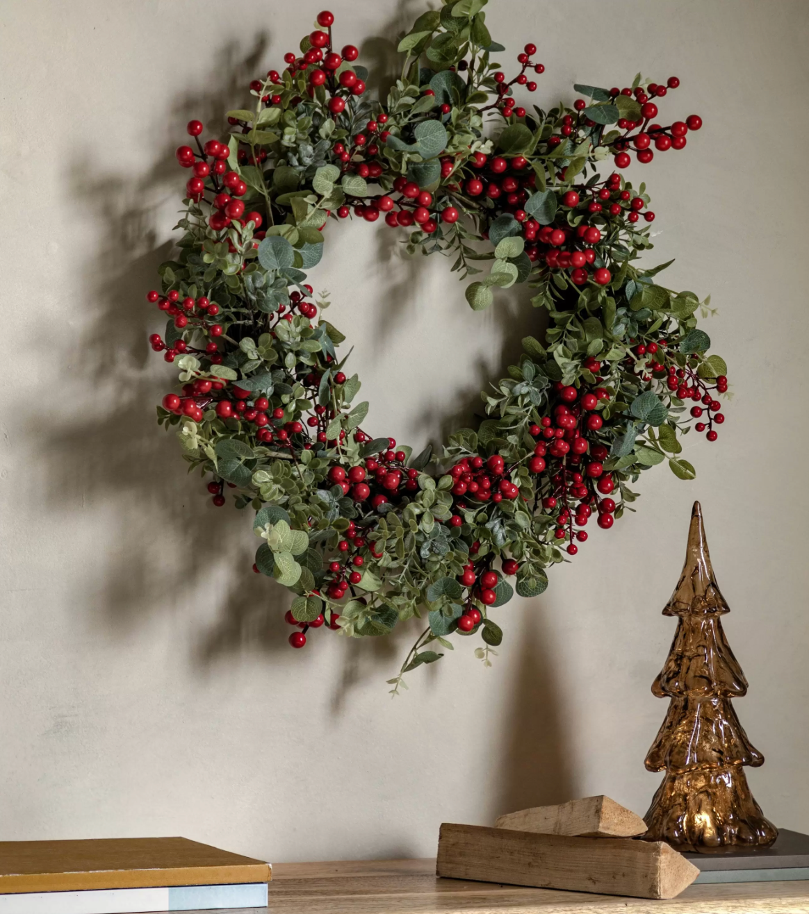 Christmas Red Berry Wreath 56cm