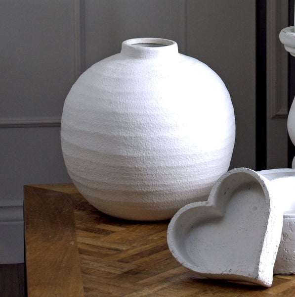 Neutral Round white ceramic vase 